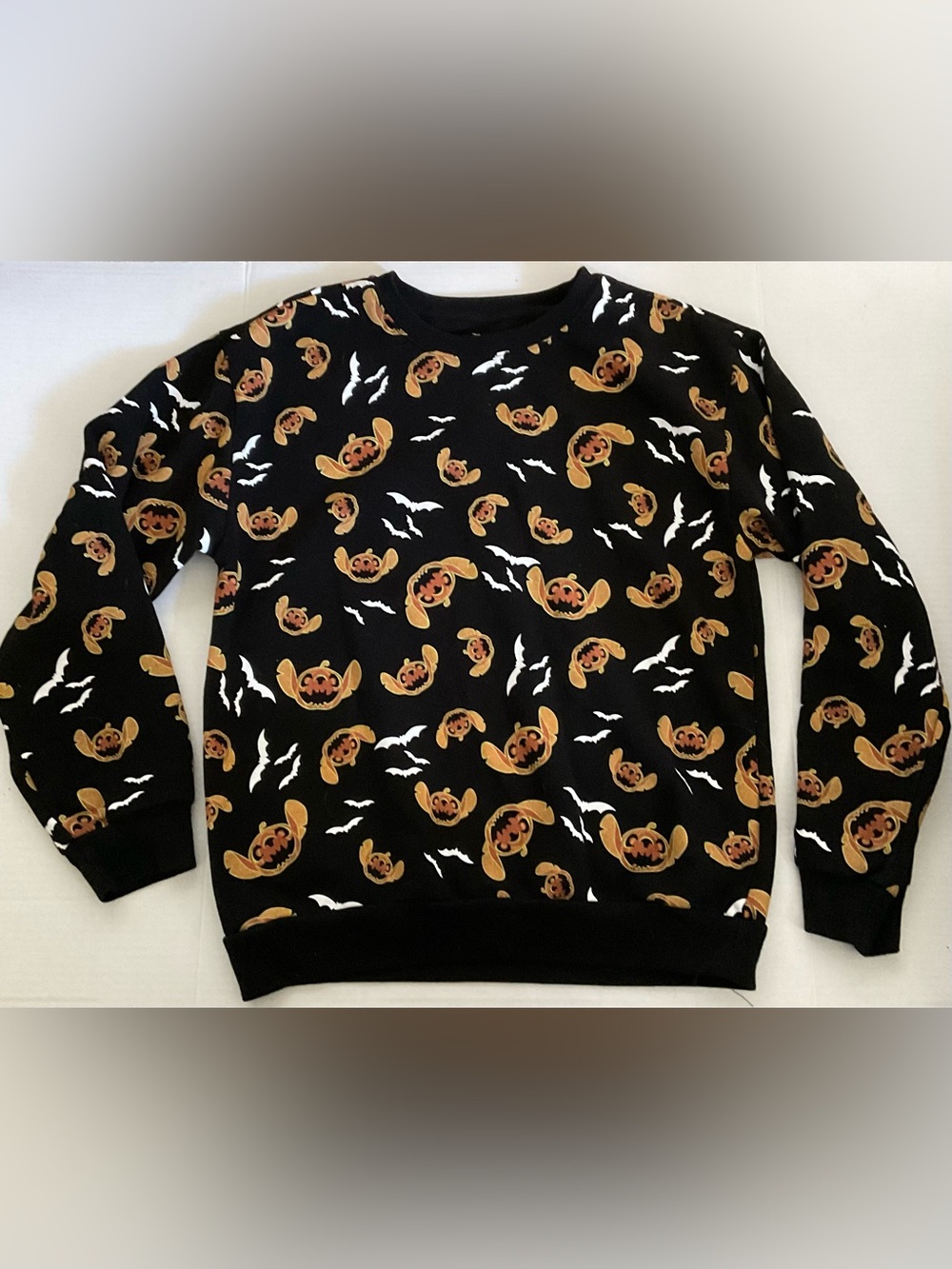 Disney Lilo & Stitch Halloween Pumpkin Bat Sweatshirt Junior Large (11-13)